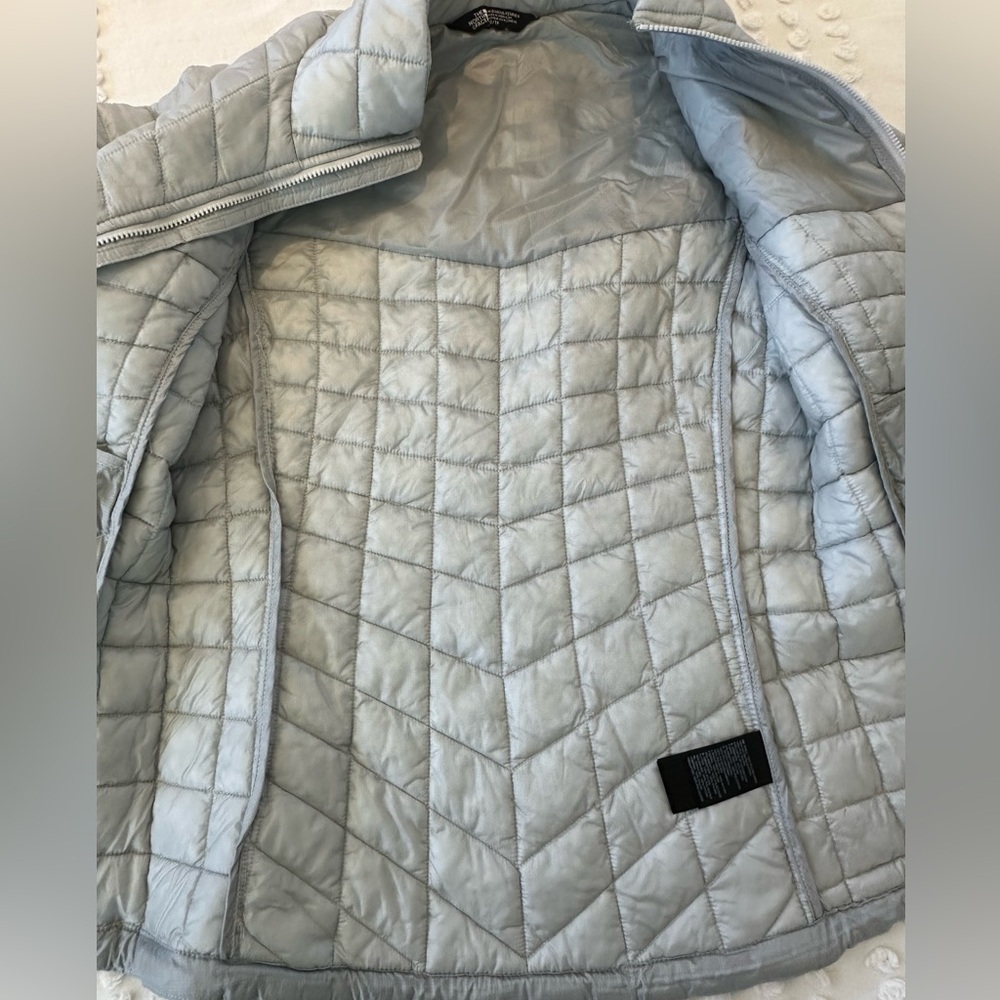 The North Face Eco Thermoball Down Puffer Jacket - Picture 7 of 13
